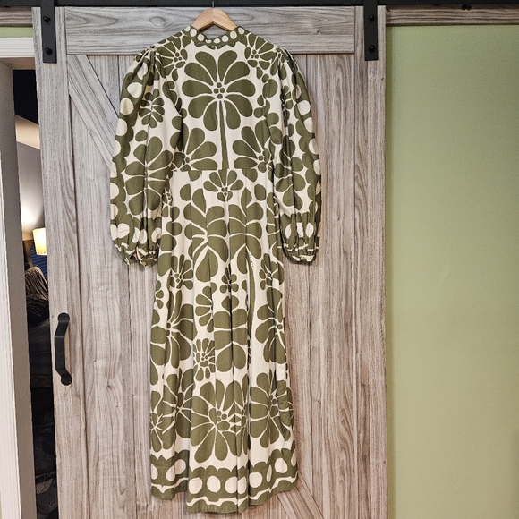 FARM RIO Green Palermo Buttoned Puff Sleeve Maxi Dress - Picture 13 of 16